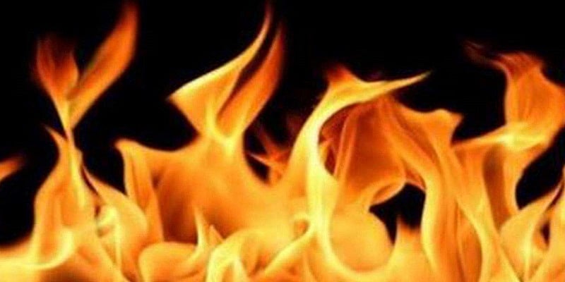 பிரியாணி கொடுக்கவில்லை என்று சண்டை.. மனைவி எரித்து கொலை.. இறுதியில் கணவருக்கும் நேர்ந்த சோகம் !