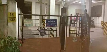 மின்சாரம் பாய்ந்து அடுத்தடுத்து இறந்த தம்பதி.. கேட்டை பூட்ட சென்றபோது நேர்ந்த சோகம் !