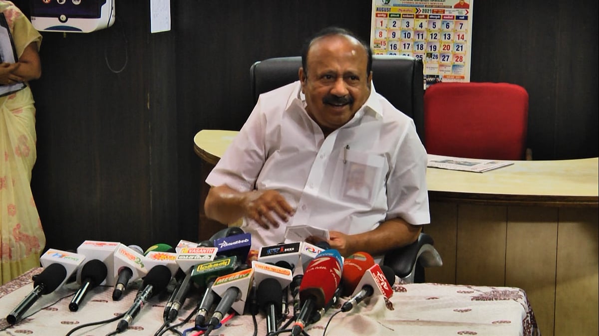 “கறவை மாடு வளர்ப்போருக்கு வட்டியில்லாத கடனுதவி..” : வேளாண்மைத்துறை அமைச்சர் முக்கிய அறிவிப்பு !