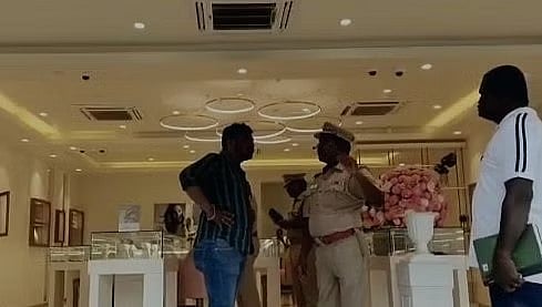 3 மாத Plan.. 3 நிமிடம் வேடிக்கை பார்த்ததால் மாட்டிய திருடர்கள்: சென்னை நகை கடை கொள்ளை சம்பவத்தில் திடுக்!