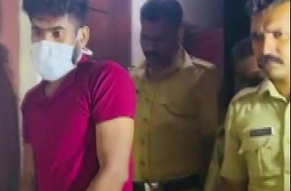 நாய்க்கு உணவு கொடுக்காததால் ஆத்திரம்..  உறவினரை அடித்து கொலை செய்த இளைஞர்: கேரளாவில் அதிர்ச்சி!