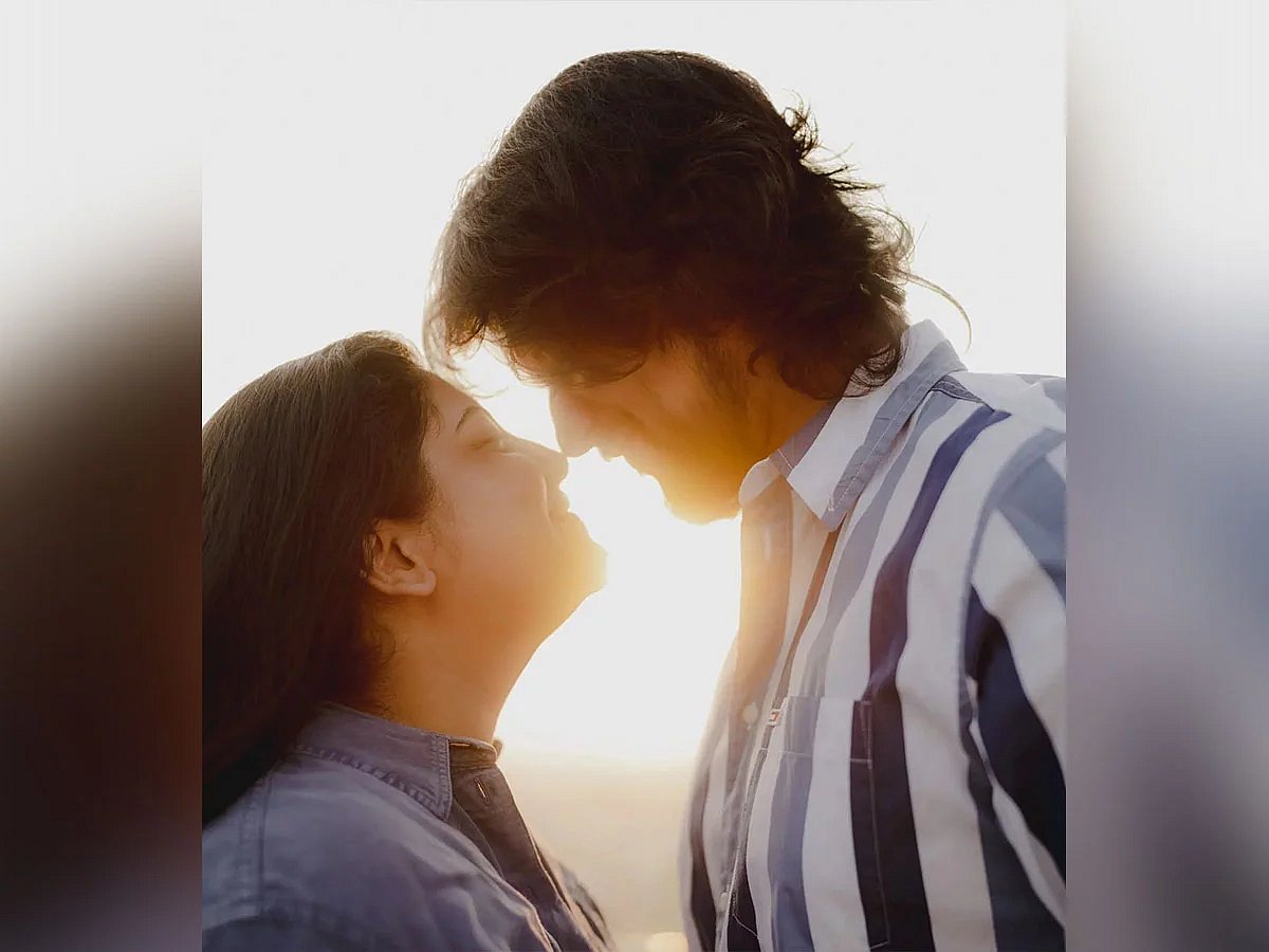 கெளதம் கார்த்திக்குடன் காதல்.. INSTA பக்கத்தில் இருந்து ஒட்டுமொத்த புகைப்படங்களையும் நீக்கிய மஞ்சிமா !