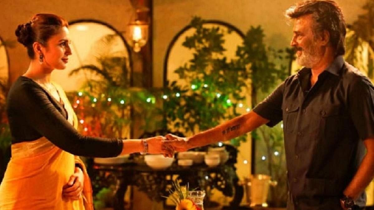 'மீட்டாத வீணை.. காயங்கள் ஆற்றும்' : காதலை அசைபோட வைக்கும்  'கண்ணம்மா' பாடல் - ரஞ்சித் மேஜிக்!