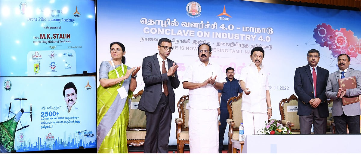 தமிழ்நாட்டில் Drone பைலட் பயிற்சி மையங்கள்.. Industry 4.O  மாநாட்டில் தொடங்கப்பட்ட அசத்தல் திட்டம் !