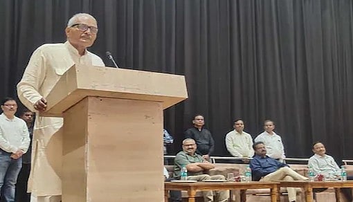 "தண்ணீரை சேமிக்க மது அருந்துங்கள் புகையிலையை மெல்லுங்கள்".. பா.ஜ.க MP-யின் பேச்சால் சர்ச்சை!