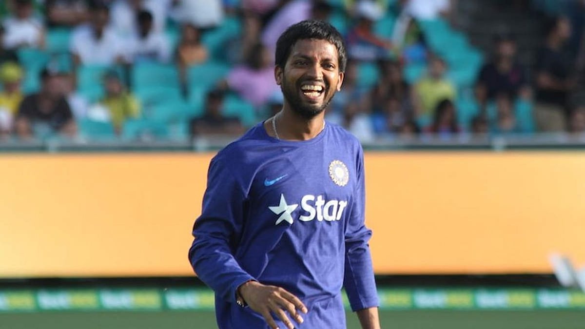 இந்திய அணியின் வெற்றிக்கு காரணமான HERO.. ரசிகர்கள் கொண்டாடும் இந்த நபர் களத்தில் செய்தது என்ன ?