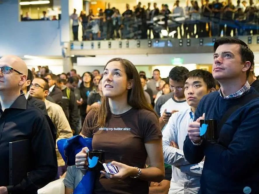 "இஷ்டம் இருந்தா வாங்க,, இல்லை ராஜினாமா செய்துட்டு போங்க" - TWITTER ஊழியர்களுக்கு எலான் மஸ்க் மிரட்டல் !