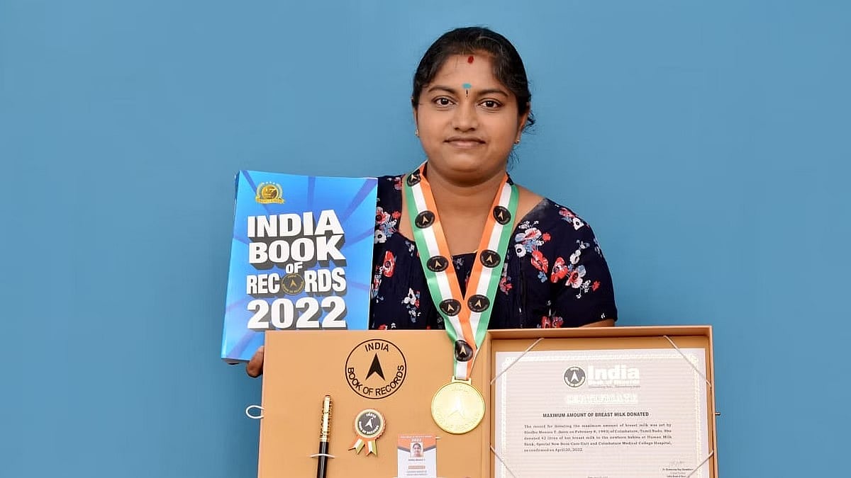 55,000 மி.லி தாய்ப்பால் தானம் செய்த கோவை பெண்.. பயனடைந்த 1,500 குழந்தைகள்.. குவியும் பாராட்டு !
