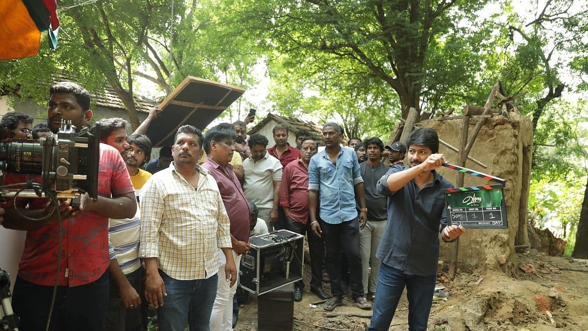 மாரி செல்வராஜ் இயக்கும் ‘வாழை’ திரைப்படம் - கிளாப் அடித்து படப்பிடிப்பை தொடங்கி வைத்த உதயநிதி ஸ்டாலின் !