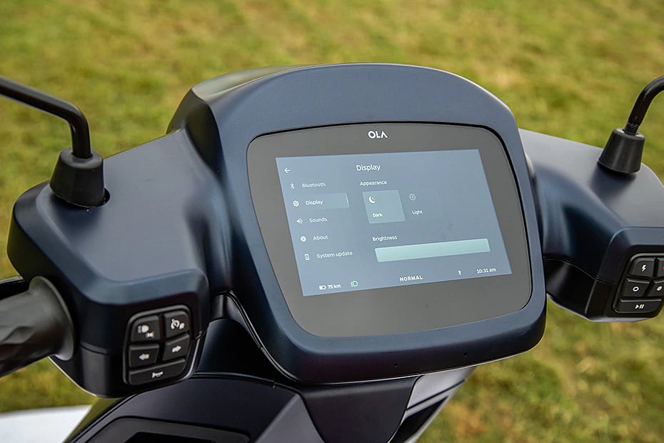 எலக்ட்ரிக் ஸ்கூட்டர் வாங்க போறவர்களுக்கு எச்சரிக்கை.. போலி இணையதளம் மூலம் 1000 பேரிடம் மோசடி !