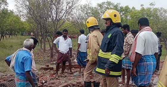 பட்டாசு தொழிற்சாலை விபத்தில் 5 பேர் பலி.. முதலமைச்சர் மு.க.ஸ்டாலின் இரங்கல்: ரூ.5 லட்சம் நிதியுதவி!