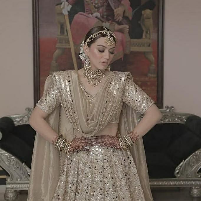 ஈபிள் டவர் முன்பு Propose செய்த தொழிலதிபர்.. ஹன்சிகாவின் திருமணம் குறித்து வெளியான அதிகாரபூர்வ அறிவிப்பு!