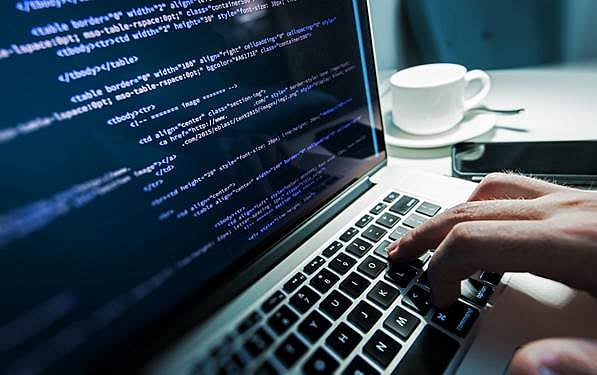Computer வேலை.. கம்போடியாவுக்கு அழைத்துச்செல்லப்பட்டு விலைக்கு விற்கப்பட்ட தமிழக இளைஞர் !