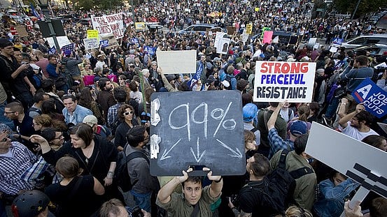 அனைவரும் சராசரி மக்கள் அல்ல.. கோபம் திசைதிருப்பப்பட்டு முதலாளித்துவம் மக்களை ஏமாற்றுவது எப்படி ? 