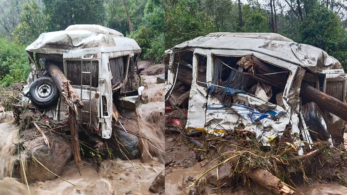 கேரளா : நிலச்சரிவில் சிக்கி நசுங்கிய வேன்.. ஓட்டுநரின் சாதூர்யத்தால் நூலிழையில் உயிர் தப்பிய குழந்தைகள் !