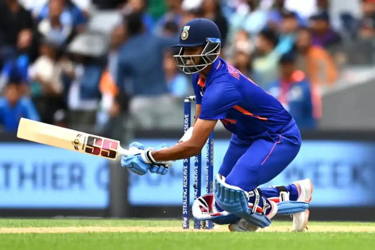 360 டிகிரி சூர்யகுமாரே உங்களிடம் கத்துக்கணும்.. தமிழக வீரரை புகழ்ந்து தள்ளும் நெட்டிசன்கள் ! 