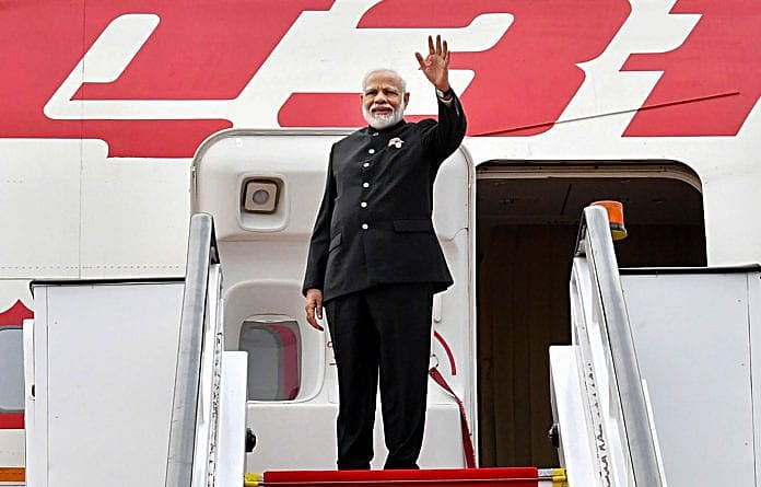 பொருளாதாரப் பின்னடைவில் தப்பிக்குமா இந்தியா ? மோடியால் இந்தியாவுக்கு ஏற்பட்டிருக்கும் ஆபத்து என்ன ?