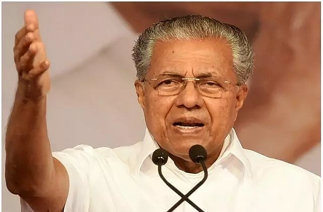 ”இனி ஆளுநர் பல்கலைக்கழக வேந்தர் கிடையாது ” - அவசரச் சட்டம் கொண்டுவரும் கேரள அரசு !