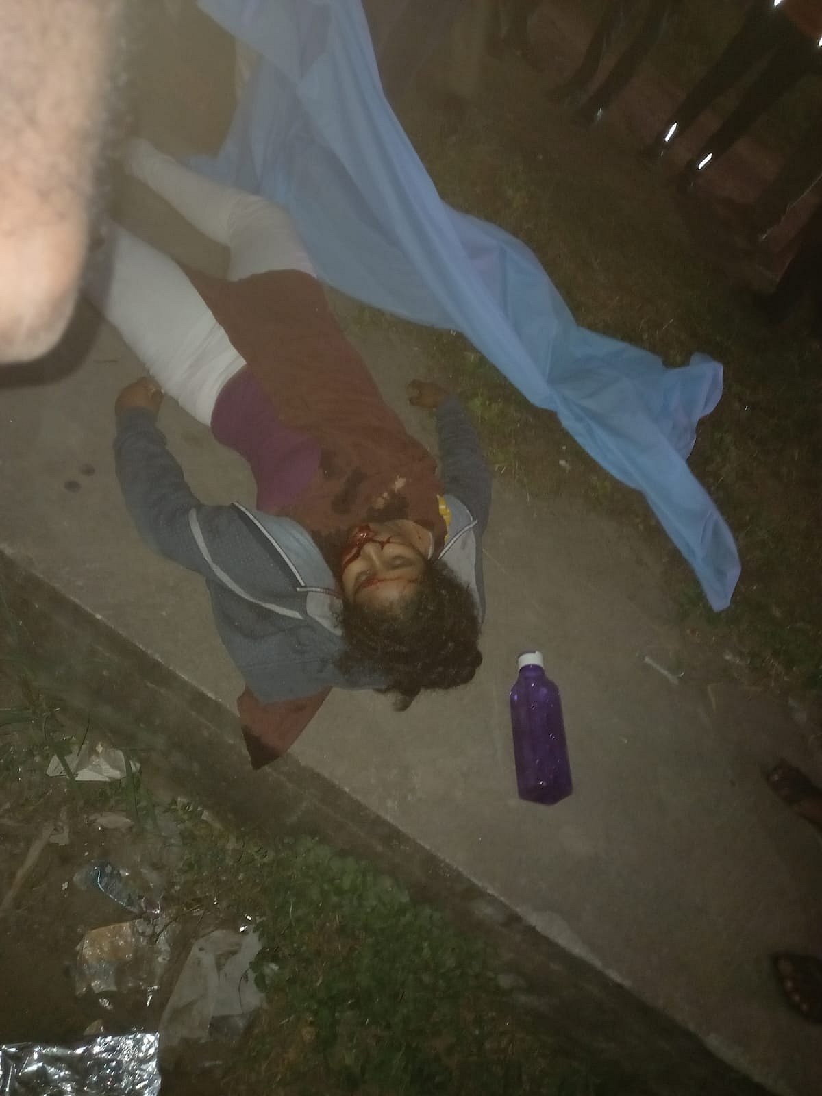 அதிவேகமாக வந்த வாகனம்.. ஸ்கூட்டரில் சென்ற தாய் - மகளுக்கு நேர்ந்த துயரம்: சோகத்தில் மூழ்கிய குடும்பம்!