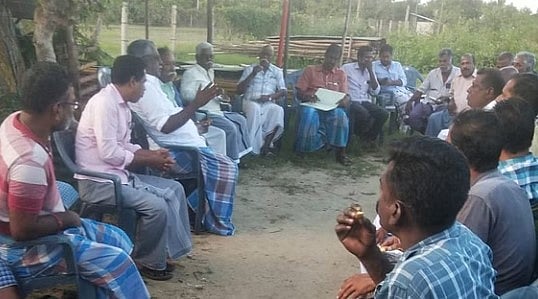 இறுதி சடங்கில் மாலை வேண்டாம்.. அதற்கு பதில் ரூ.200 கொடுங்க: ஆச்சரியப்பட வைக்கும் ஒரு கிராமத்தின் முடிவு!