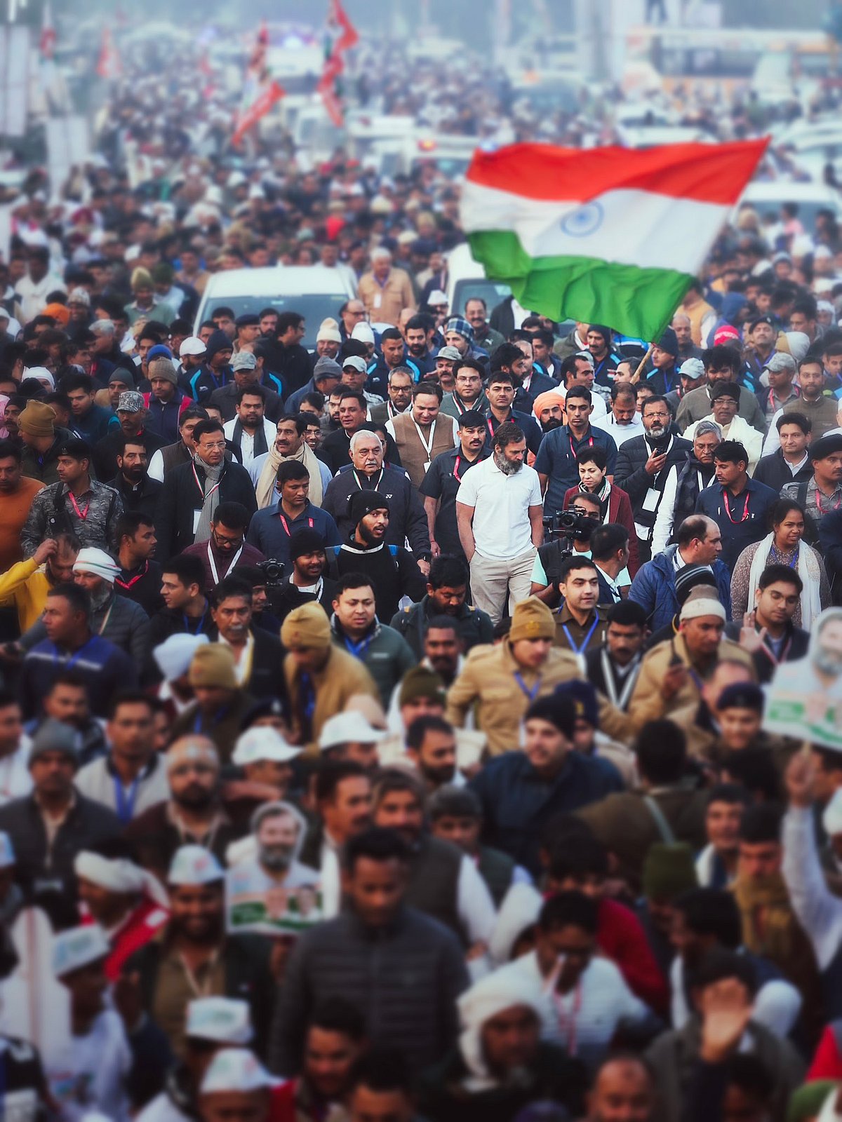 "24 மணி நேரமும் இந்து - முஸ்லிம் பெயரில் வெறுப்பை பரப்பும் பா.ஜ.க": ராகுல் காந்தி கடும் தாக்கு!