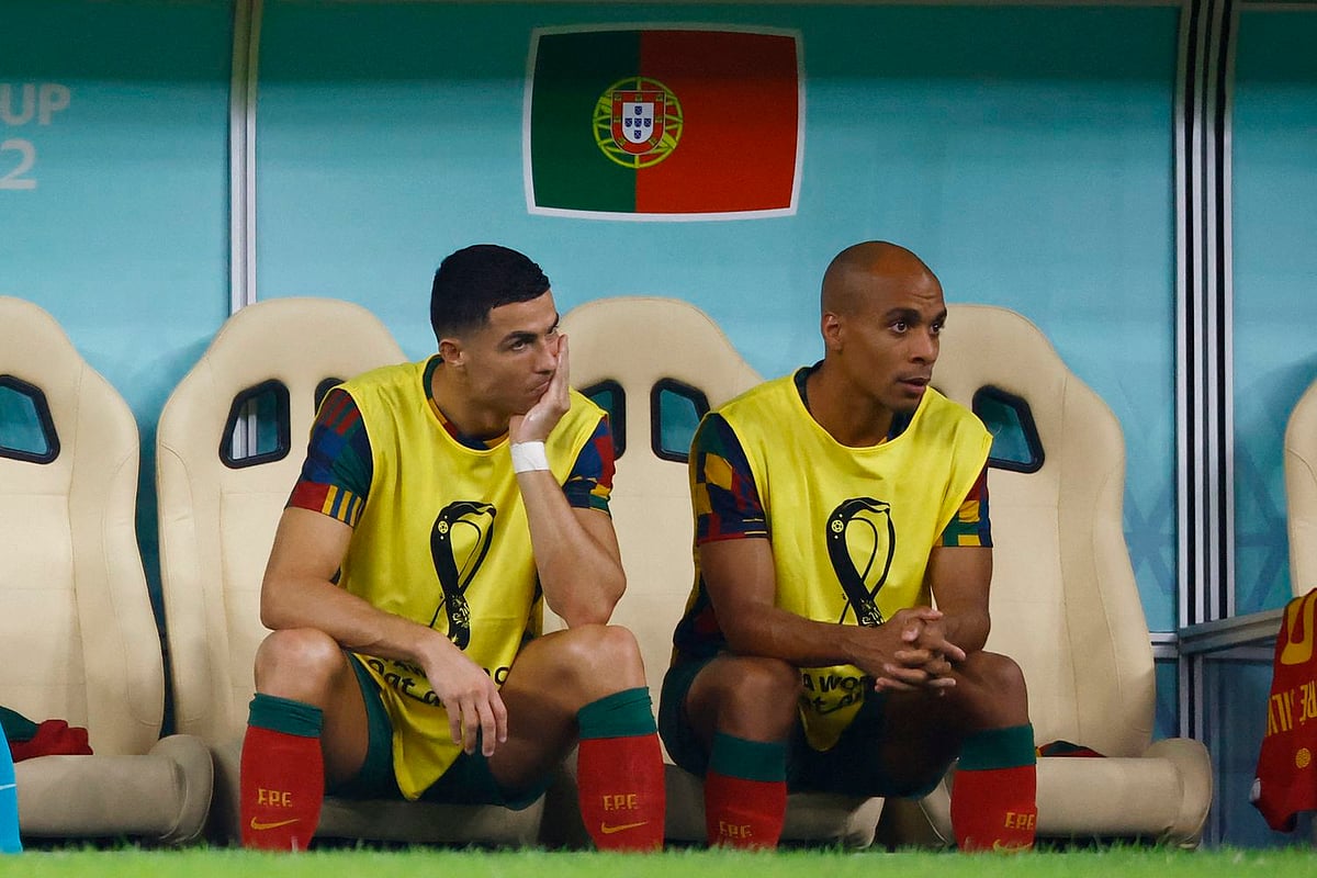 நீ இனி அணிக்கு தேவையில்லை.. ரொனால்டோவை வெளியே அமரவைத்த போர்ச்சுகல்.. முடிவுக்கு வருகிறதா சகாப்தம் ?