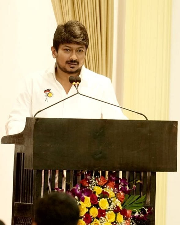 “களம் பல கண்ட போராளியின் கீழ் இணைகிறேன்.. விமர்சனங்களை செயலால் எதிர்கொள்வேன்” : அமைச்சர் உதயநிதி உறுதி !