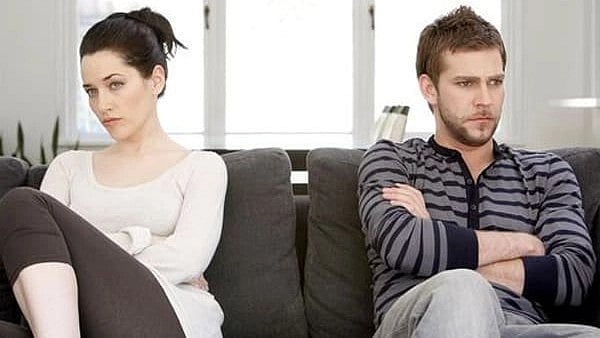 விவாகரத்து செய்பவர்களை பழிபேசும் நம் சமூகம்.. இதில் இருந்து விடுபட உங்களுக்கான சில யோசனைகள் இங்கே!