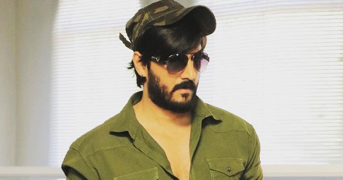 "இந்திய அணியில் உயர்சாதியினர்தான் இருக்கிறார்கள்.. அங்கு இடஒதுக்கீடு வேண்டும்" -பிரபல நடிகர் கருத்து !