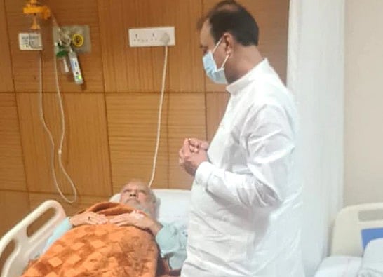 சாலை விபத்தில் சிக்கிய பிரதமர் மோடியின்  சகோதரர்.. மருத்துவமனையில் அனுமதி: போலிஸ் விசாரணை!