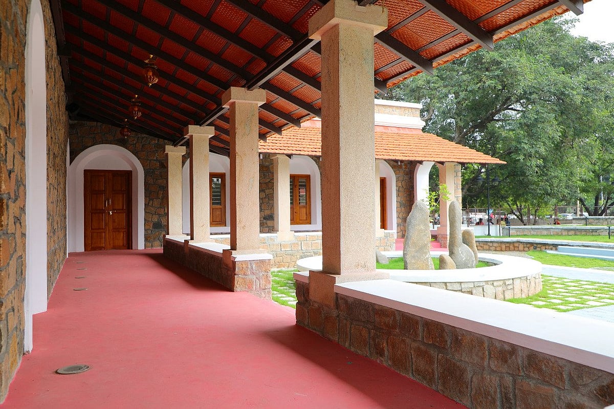 கோவில்பட்டியில் எழுந்த எழுத்தாளர் கி.ரா திருவுருவச்சிலை - நினைவரங்கத்தை திறந்து வைத்தார் முதலமைச்சர் !