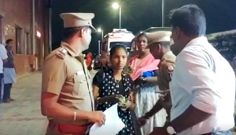 ஆட்டோவின் இருக்கைக்கு பின்னால் அழுகை சத்தம்.. ஆதரவற்று கிடந்த ஒன்றரை மாத குழந்தையை மீட்ட போலிஸ்!