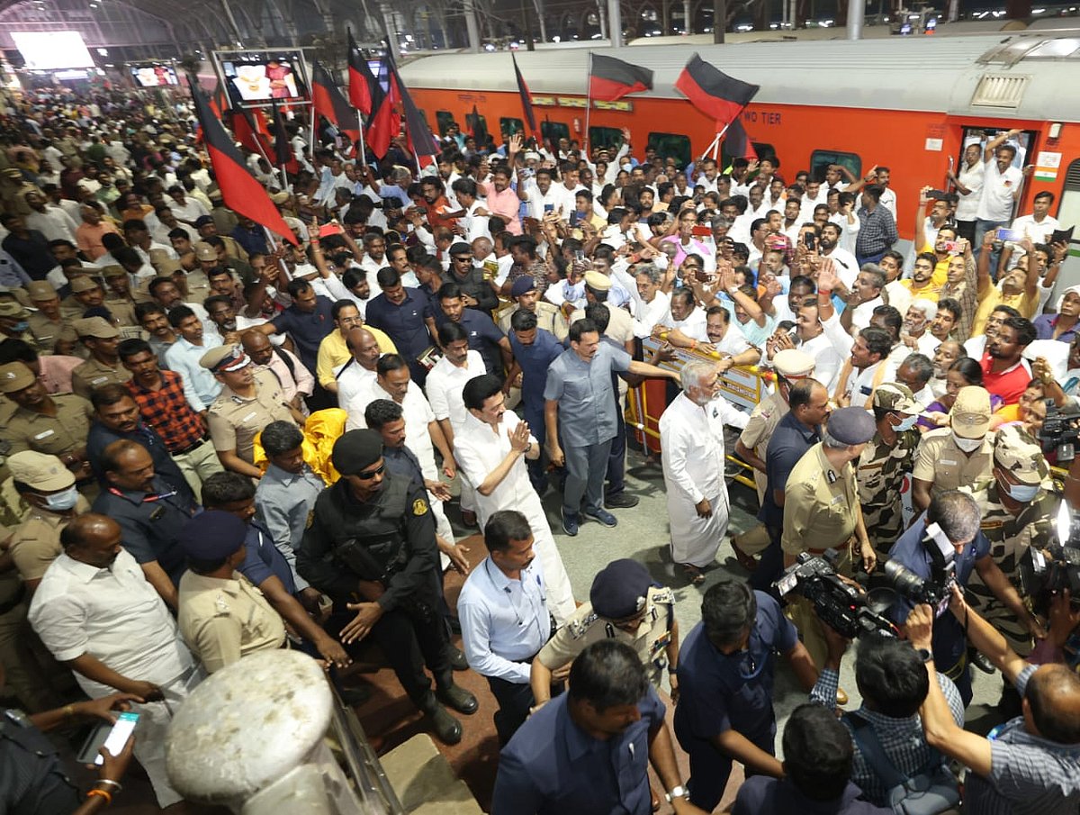 “கண்ணை மூடிக்கொண்டு உலகமே இருண்டுவிட்டதாக நினைக்கிறார் பழனிசாமி” : முதலமைச்சர் மு.க.ஸ்டாலின் முழு உரை!