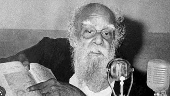 "பழைய புரோகித சமூகத்துக்கு எதிரி - தமிழறிவின் மறுமலர்ச்சி" : தந்தை பெரியார் நினைவு தின சிறப்பு பகிர்வு! 