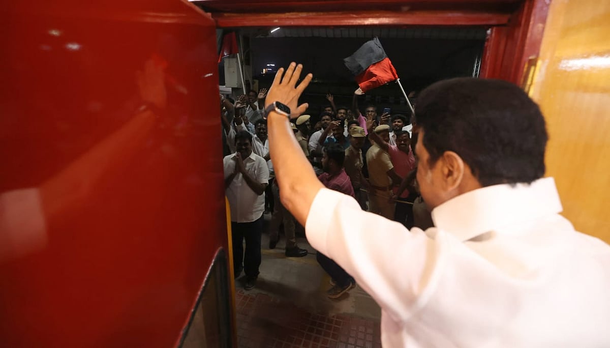 “கண்ணை மூடிக்கொண்டு உலகமே இருண்டுவிட்டதாக நினைக்கிறார் பழனிசாமி” : முதலமைச்சர் மு.க.ஸ்டாலின் முழு உரை!