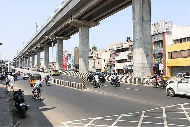 காதல் தோல்வி.. சினிமா Cameraman எடுத்த விபரீத முடிவு: நண்பர்கள் கண்முன்னே நடந்த சோகம்!