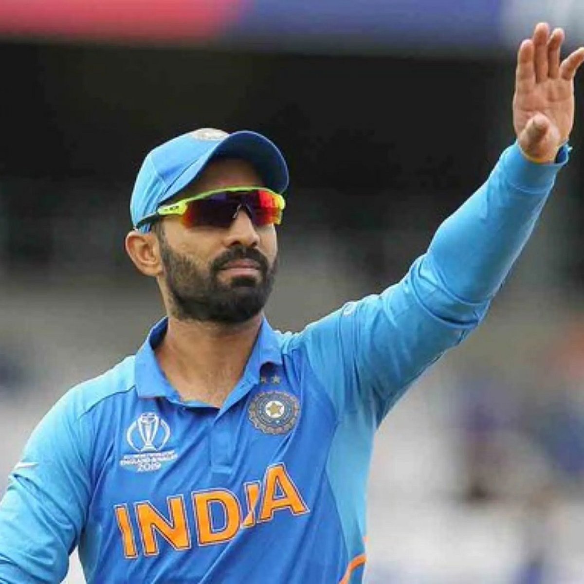 "இந்த வீரர் எதிரணியின் நம்பிக்கையையே உடைத்துவிடுவார்" -இந்திய வீரரை புகழ்ந்து தள்ளிய தினேஷ் கார்த்திக் !