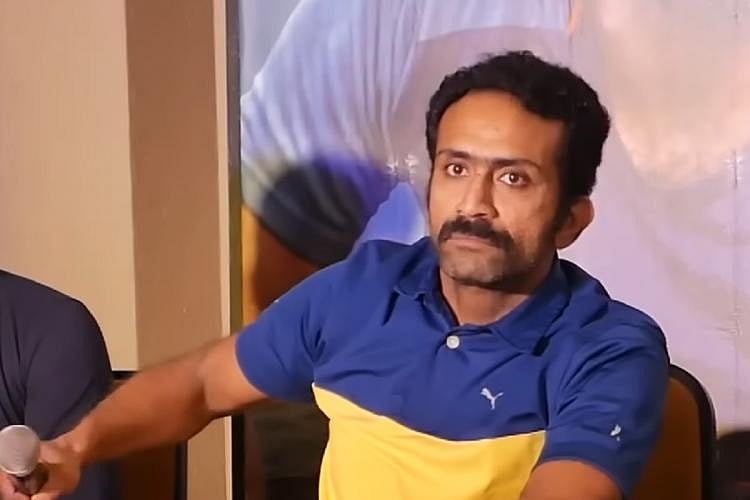 விமானத்தில் அத்துமீறல்.. பாதியில் கீழே இறக்கிவிடப்பட்ட பீஸ்ட் பட வில்லன்.. பின்னணி என்ன ?