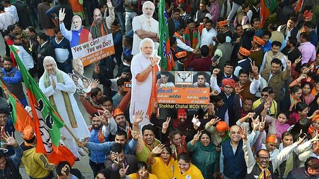 குஜராத், இமாச்சல் தேர்தல் முடிவுகள்.. பாஜக - காங்கிரஸ் - ஆம் ஆத்மி: யார் யார் எத்தனை இடங்களில் முன்னிலை?