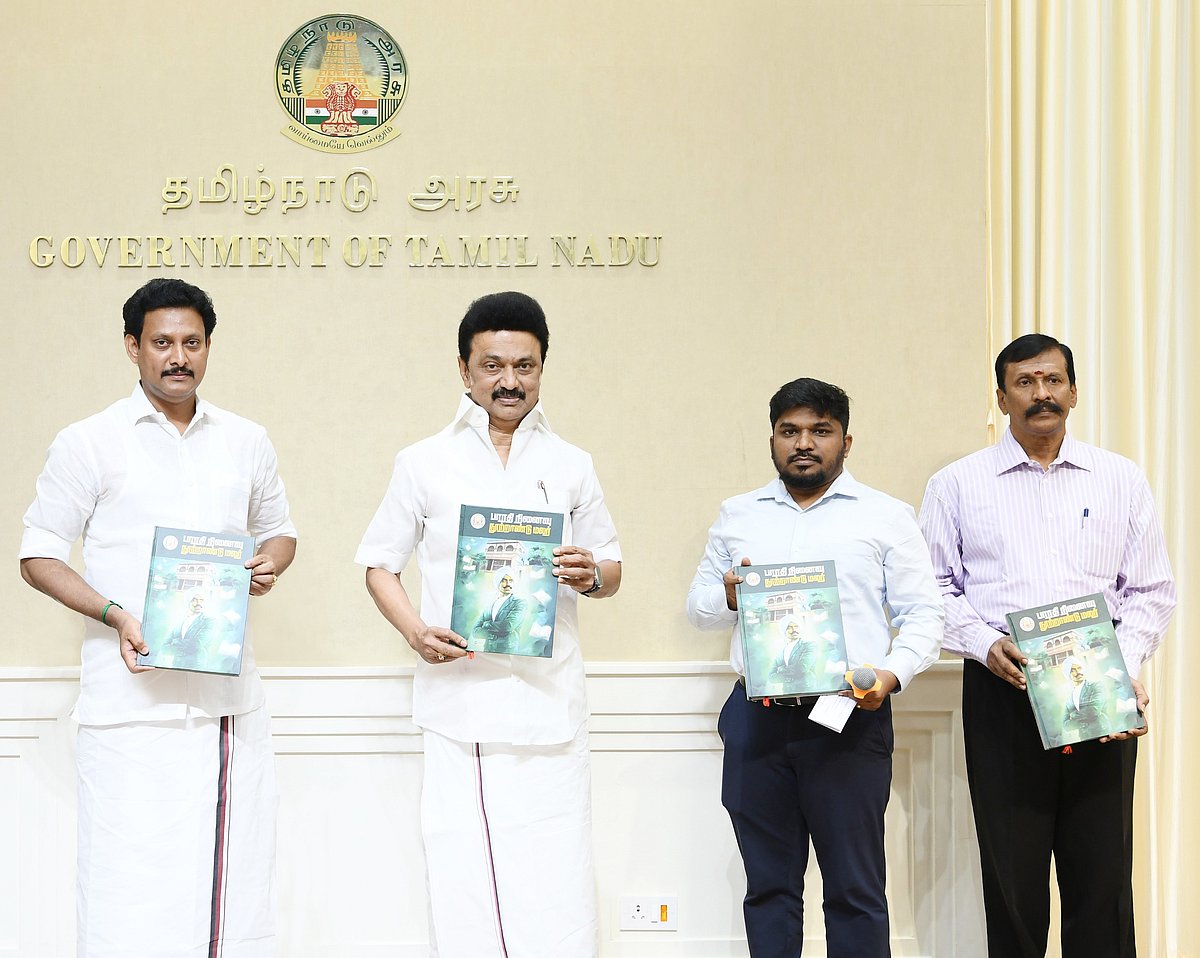 “காசியில் பாரதியாரின் மார்பளவு சிலை.. 100 ஆண்டு சிறப்பு மலர் வெளியீடு” : சொன்னதை செய்து காட்டிய முதல்வர்!