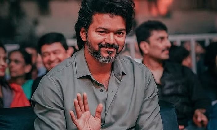 வாரிசு AUDIO LAUNCH : “எனக்கு போட்டியாளர் இவரு தான்..” - விஜய் சொன்ன குட்டி ஸ்டோரி என்ன தெரியுமா ?