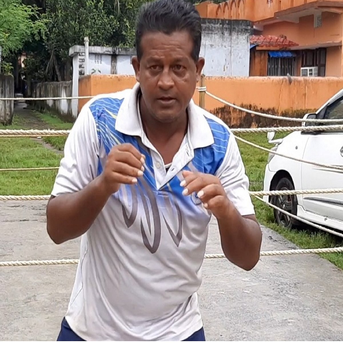 ஆசிய,காமன்வெல்த் போட்டிகளில் பதக்கம்.. இறுதிக்காலத்தில் காவலாளியாக பணிபுரிந்து இறந்த குத்துசண்டை வீரர் ! 