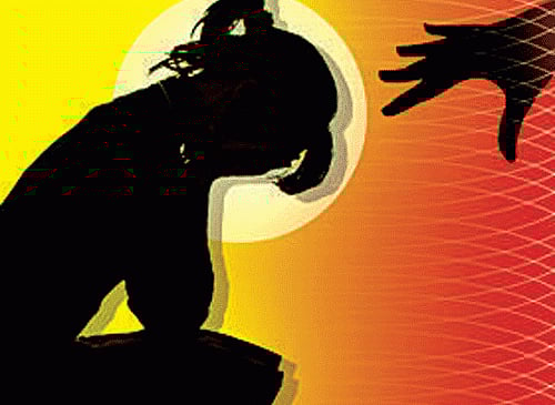 மும்பை : செல்பியை வைத்து மிரட்டி சிறுமியை பாலியல் வன்கொடுமை செய்த சிறுவன்.. பிறந்தநாள் விழாவில் சோகம்!