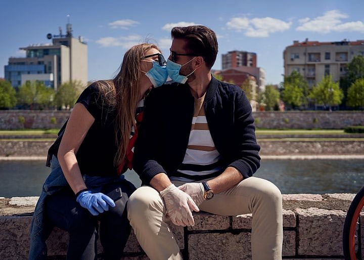 சீனாவில் இளைஞர்கள் மத்தியில் அதிகரித்துள்ள புதுவிதமான Dating பழக்கம்.. அது என்ன Mouth Buddies?