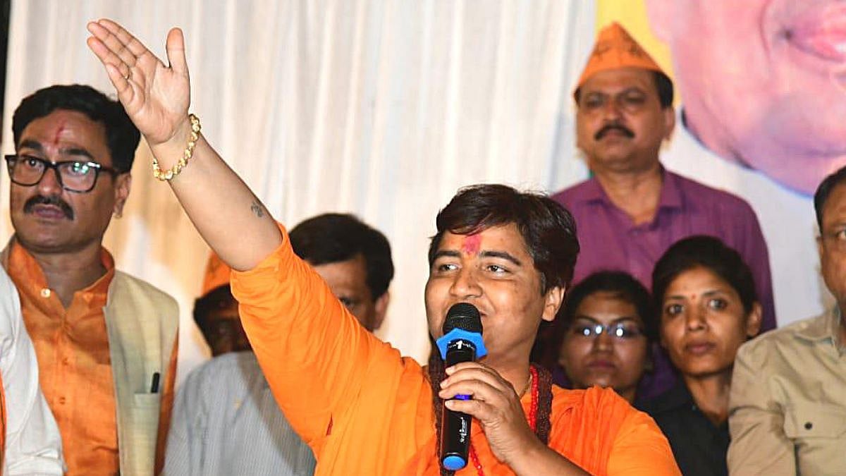 ரெடியா இருங்க.. இந்துக்கள் வீடுகளில் கூர் தீட்டிய கத்தி இருக்கட்டும்: பிரக்யா தாக்கூர் பேச்சால் சர்ச்சை!