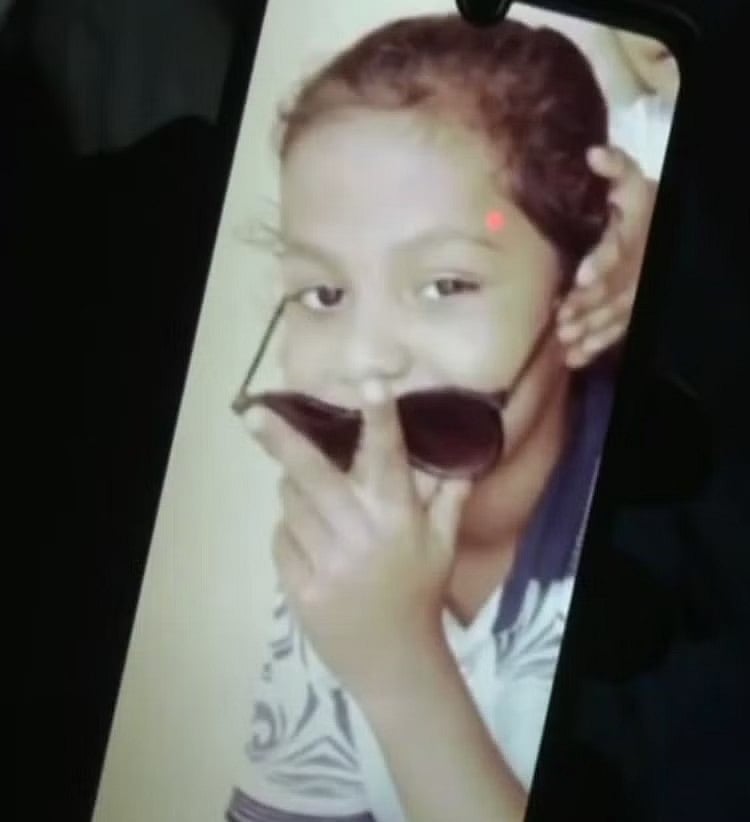 4 நாட்கள் முயற்சி.. 400 அடி ஆழ்துளை கிணற்றில் விழுந்த சிறுவனுக்கு நேர்ந்த சோகம் :ம.பியில் அதிர்வலை !