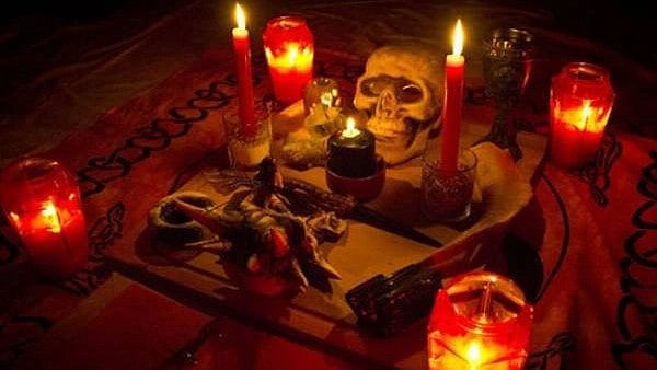 பூஜை நடத்துவதாக கூறி 55 பவுன் நகை, ரூ.1 லட்சம் பணத்தை சுருட்டிய பெண் மந்திரவாதி: கேரளாவில் பகீர்!