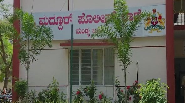கணவனை பழிவாங்க 3 குழந்தைகளுக்கு விஷம் கொடுத்து கொன்று தாய் தற்கொலை: கர்நாடகாவில் அதிர்ச்சி!