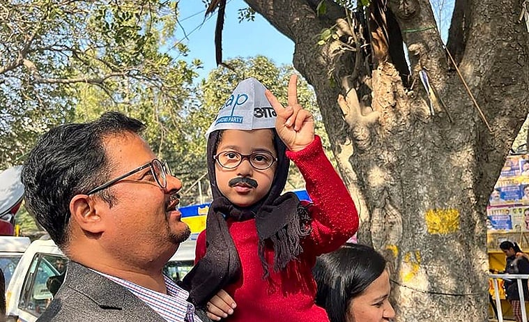 டெல்லி மாநகராட்சியை கைப்பற்றும் ஆம் ஆத்மி.. 15 ஆண்டுகளுக்கு பிறகு மண்ணை கவ்விய பா.ஜ.க!