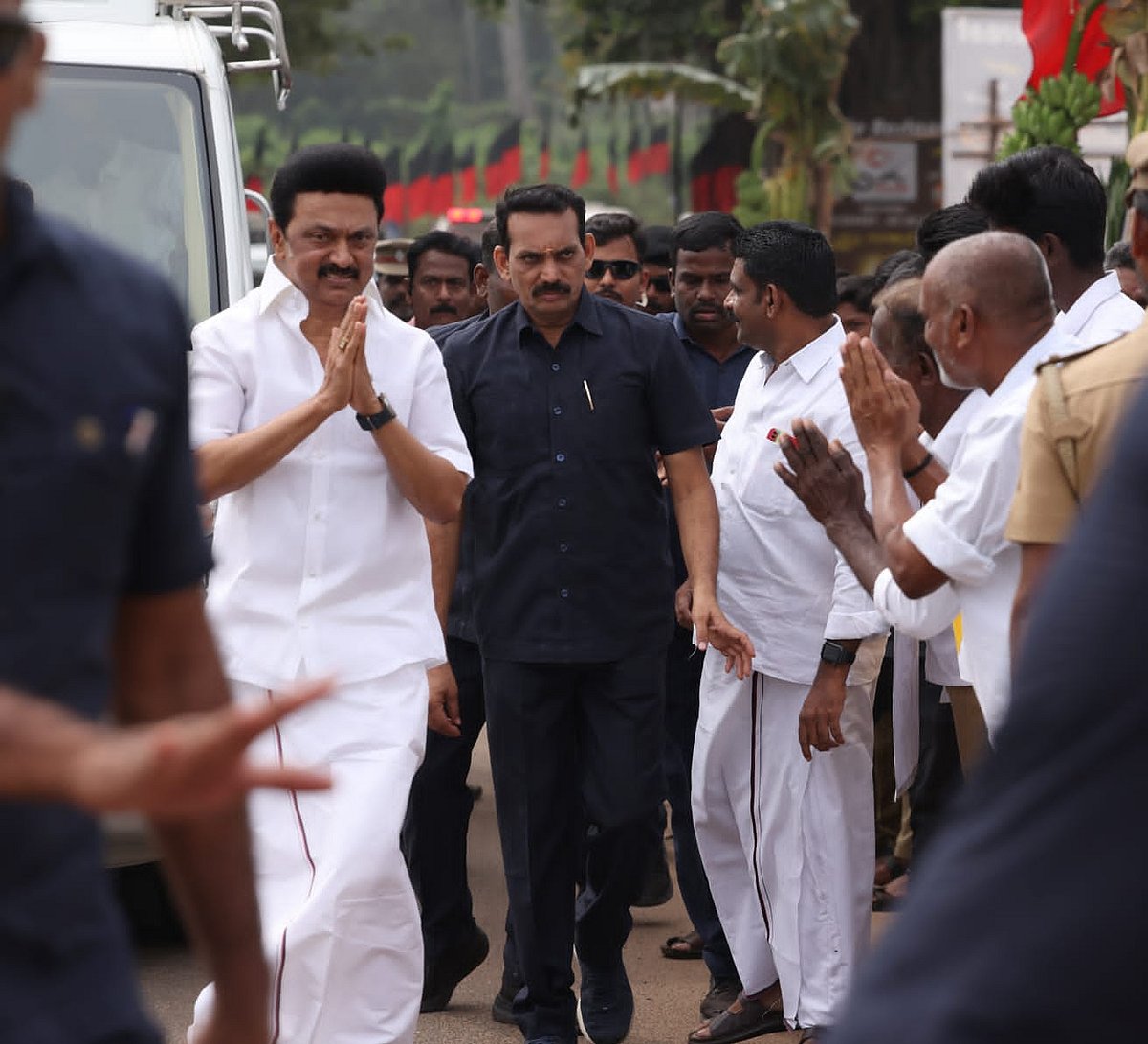 1,03,508 பேருக்கு நலத்திட்ட உதவிகள்..“உங்க ஆட்சி சூப்பரா இருக்கு”: முதல்வரை கண்டு மகிழ்ந்த மக்கள்! #Album